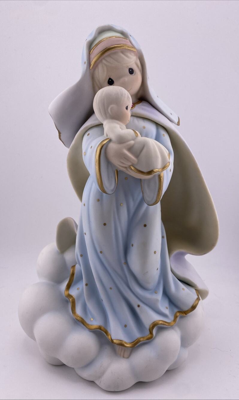 1998 Precious Moments Enesco " Blessed Art Thou Amongst Women" Figurine 261556